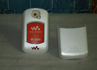 Carátula Y Tapa De Bateria Celular Sony Ericsson W300i Fn4